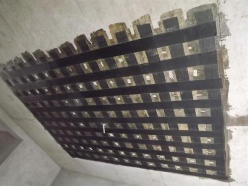 天涯楼板加固